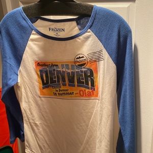 Frozen long sleeve shirt size medium Disney